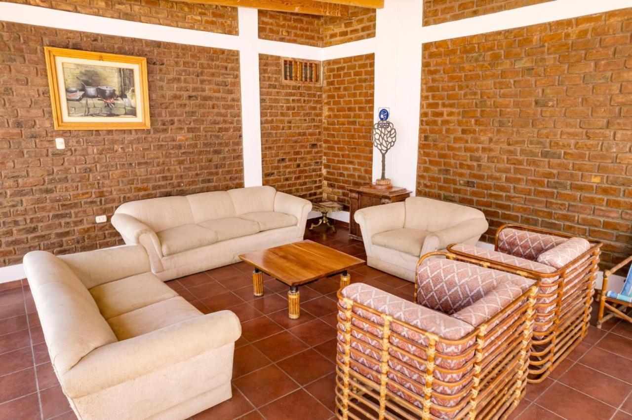 Hotel El Huarango Ica Luaran gambar